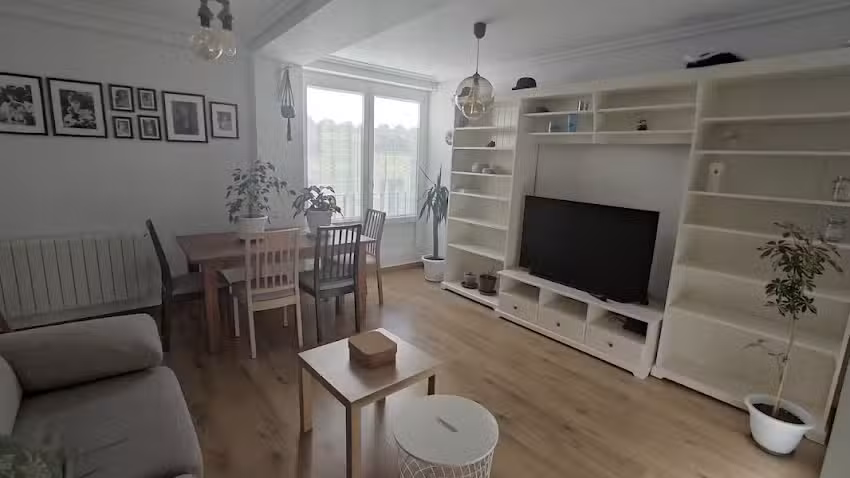 Apartamento tur&iacute;stico &laquo;Los Casta&ntilde;os de Burgos&raquo;