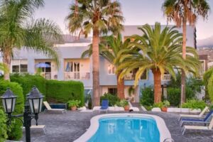 Apartamentos Adjovimar