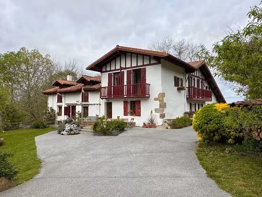 Apartamentos Agi&ntilde;aga &ndash; Casa Rural en Irun