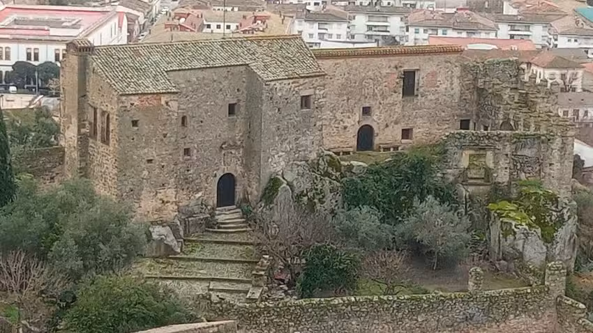 Apartamentos Altozano