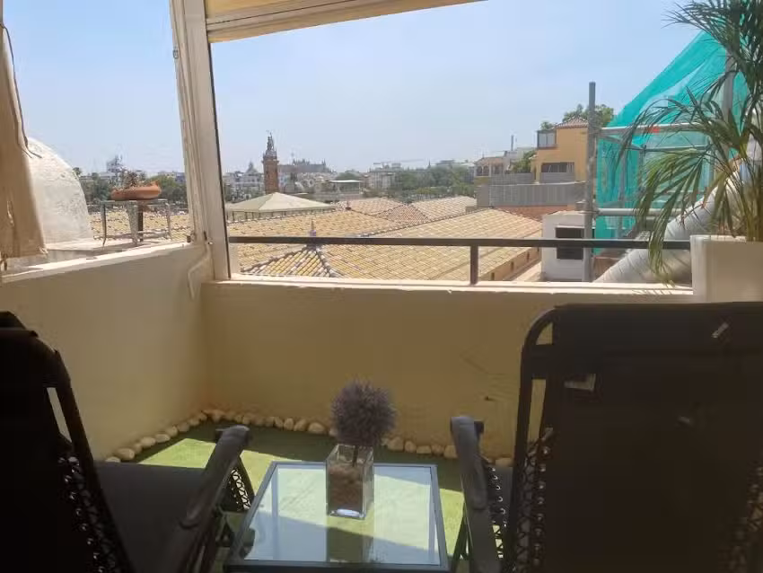 Apartamentos balcones de Triana