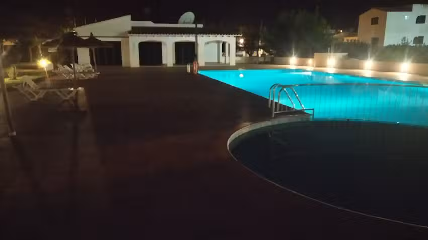 Apartamentos Cala en Porter playa