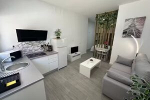 Apartamentos Cala Playa Holliday
