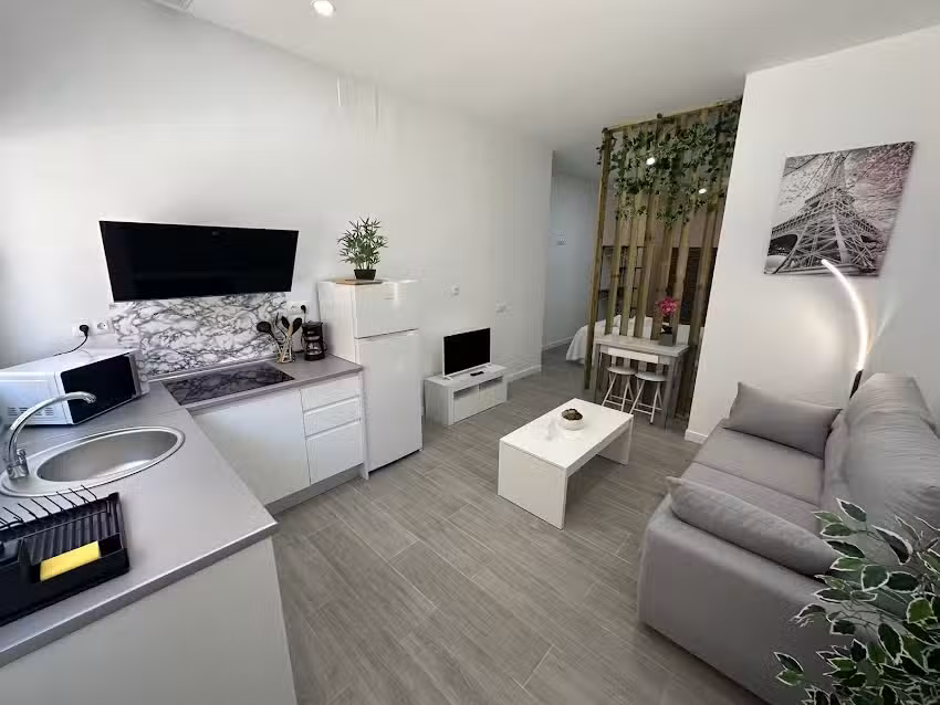 Apartamentos Cala Playa Holliday