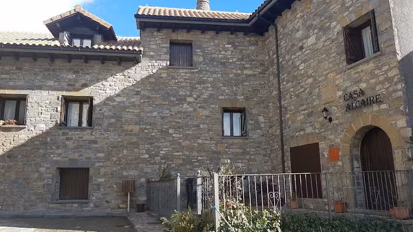 Apartamentos Casa Alcaire