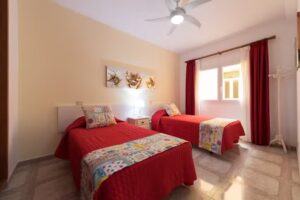 APARTAMENTOS CASTILLO MAR