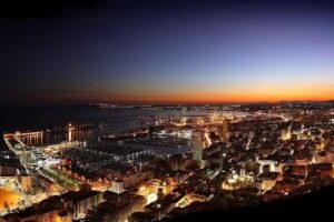 Apartamentos Color Suites Alicante