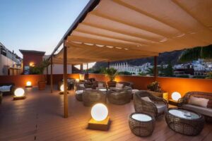 Apartamentos Cordial Mog&aacute;n Valle