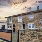 Apartamentos Curr&aacute;s en Touri&ntilde;&aacute;n