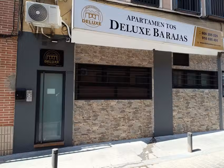 Apartamentos DELUXE BARAJAS
