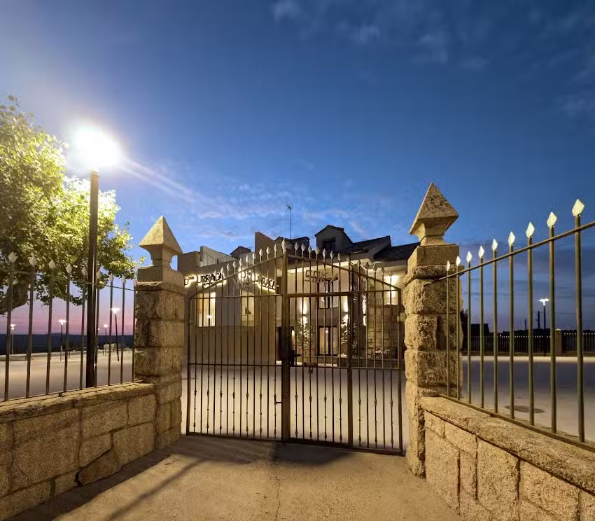 APARTAMENTOS DO&Ntilde;A URRACA