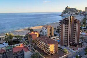 Apartamentos El Faro by MC