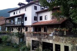 Apartamentos El Nial de Potes