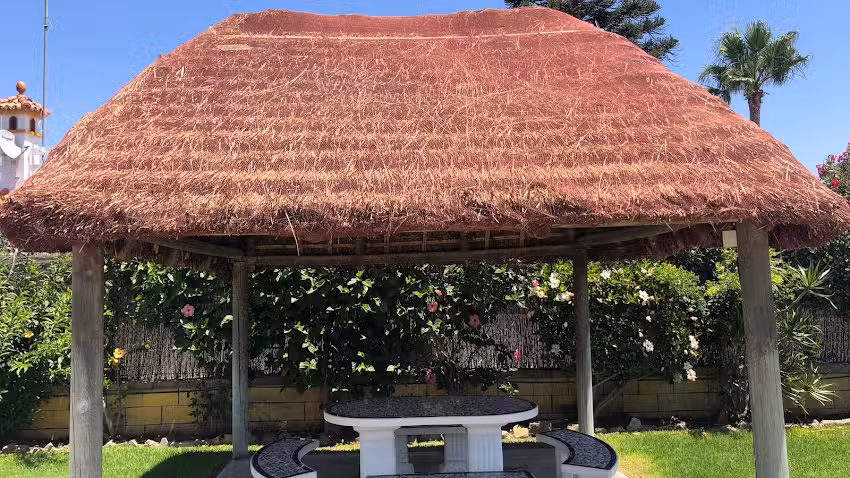 Apartamentos El Palmar Costa