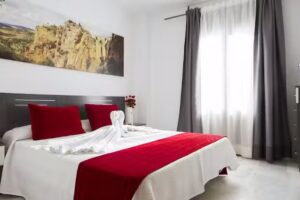 Apartamentos El Tajo & SPA