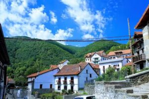 Apartamentos en isaba Aiestaenea