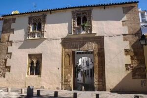 APARTAMENTOS en la Juderia de CORDOBA (TANA&acute;S HOME) / (EL PALACIO DEL INDIANO)