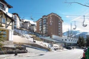 Apartamentos en Sierra Nevada &ndash; Zona Baja &ndash; Junto a los Telecabinas