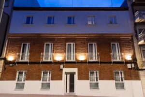 Apartamentos Julio Burell 74