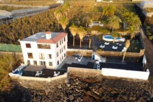 Apartamentos La Bayana