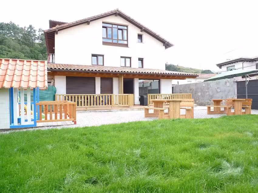 Apartamentos La Playina