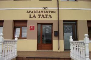 Apartamentos La Tata