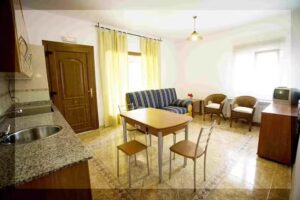 Apartamentos Les Cuartes