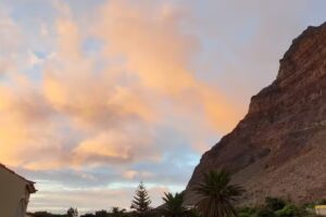 Apartamentos Lola S C L.