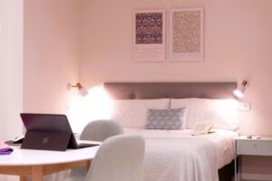 Apartamentos Lydia by gaiarooms