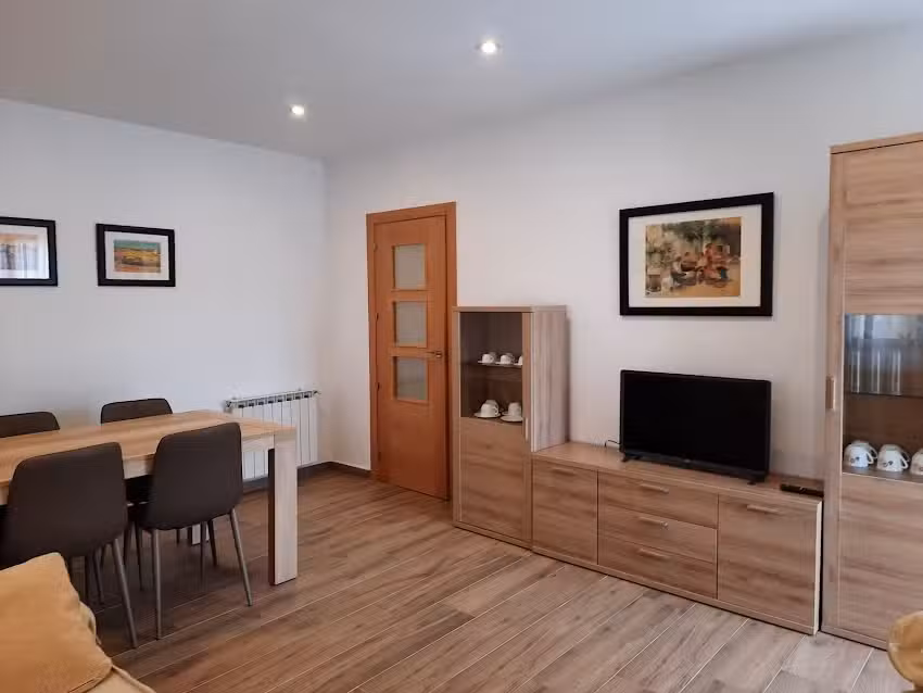 Apartamentos Miguel Angel