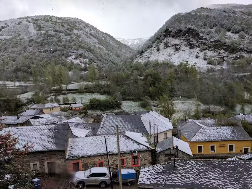 Apartamentos Mil Madre&ntilde;as Rojas