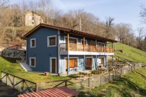 Apartamentos Montes Vindios