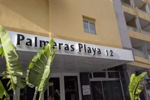 Apartamentos Palmeras Playa