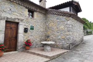 Apartamentos Pe&ntilde;a Sol &ndash; Casas de los Picos