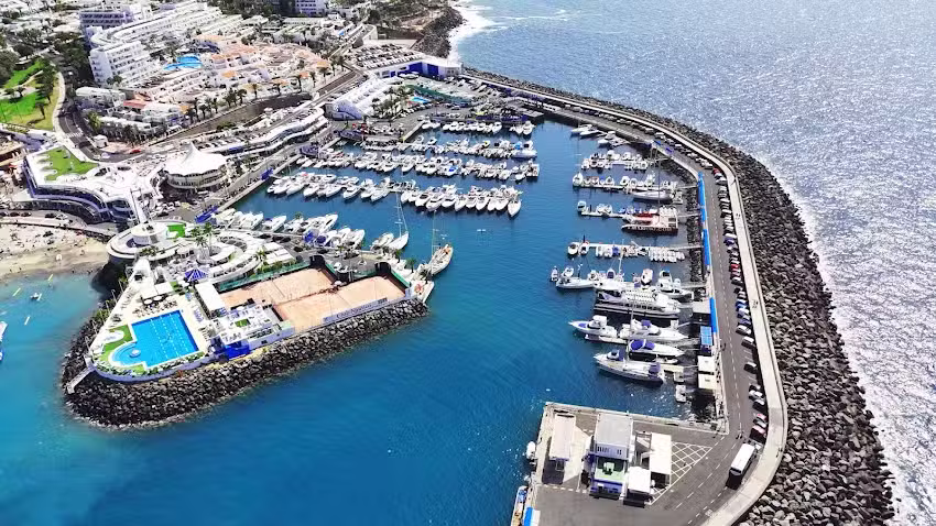 Apartamentos Puerto Col&oacute;n Club