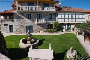 Apartamentos R&iacute;o Sil