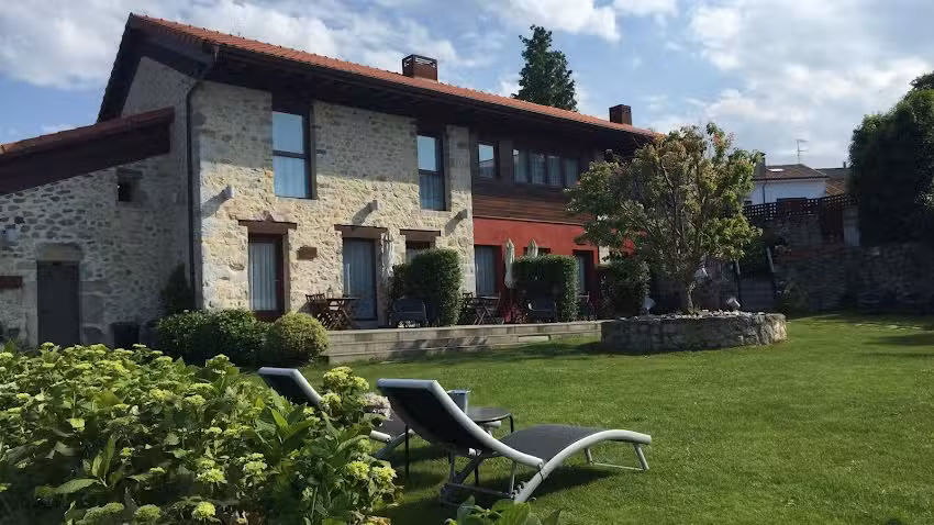 Apartamentos Rurales El Hospital de Villahormes