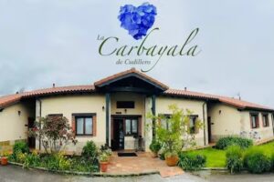 Apartamentos Rurales La Carbayala