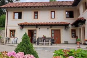 Apartamentos Rurales La Taberna