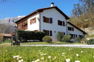 Apartamentos Rurales La Tabl&aacute;