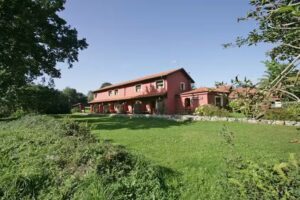 Apartamentos rurales Llagumel&oacute;n