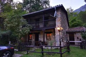 Apartamentos Rurales R&iacute;o Aliso