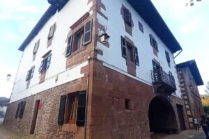 Apartamentos Rurales Txarrenea