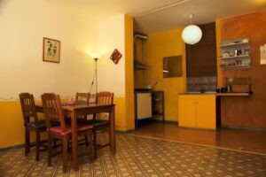 Apartamentos Saltarel&middot;lo