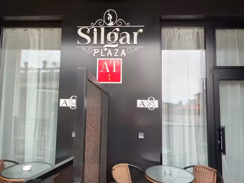 Apartamentos Silgar Plaza