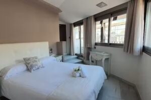 Apartamentos Torre de la Mezquita