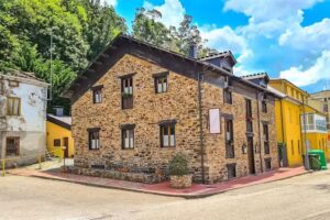 Apartamentos Tur&iacute;sticos A Estaci&oacute;n