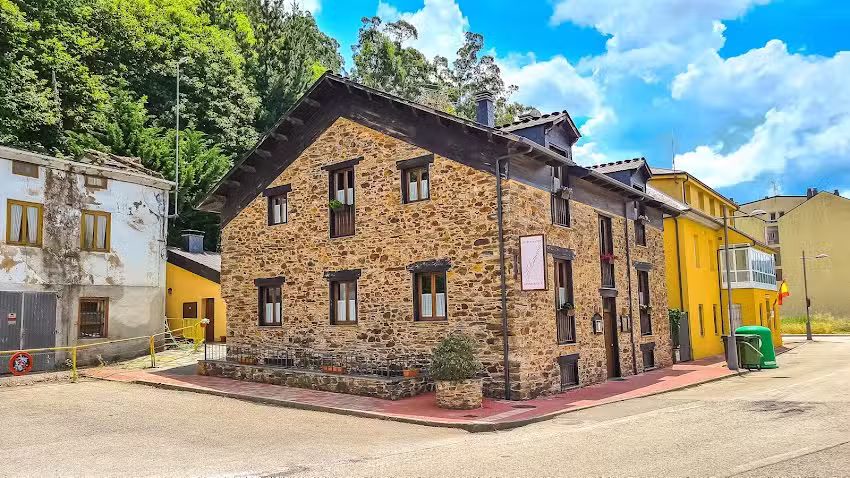 Apartamentos Tur&iacute;sticos A Estaci&oacute;n