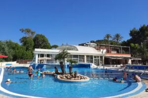 Apartamentos turisticos Archybal