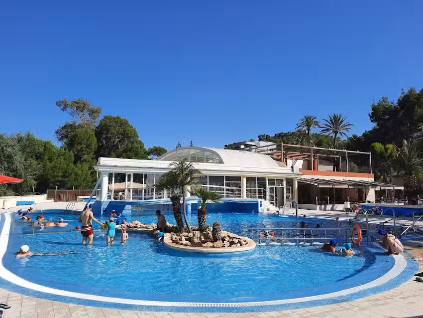 Apartamentos turisticos Archybal